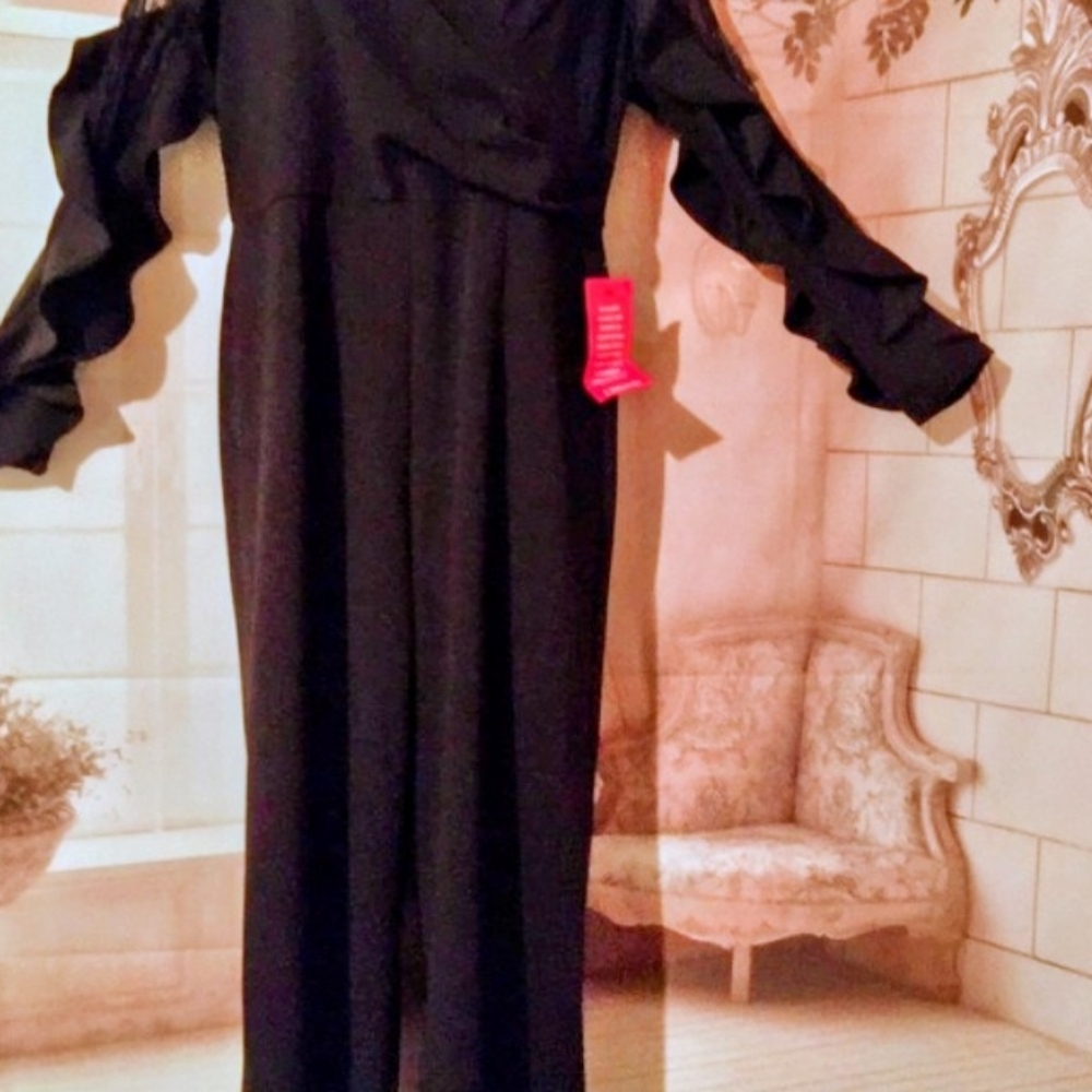 Nwot Elegant Black Lace Versatile Rouched JUMPSUIT - Picture 10 of 16